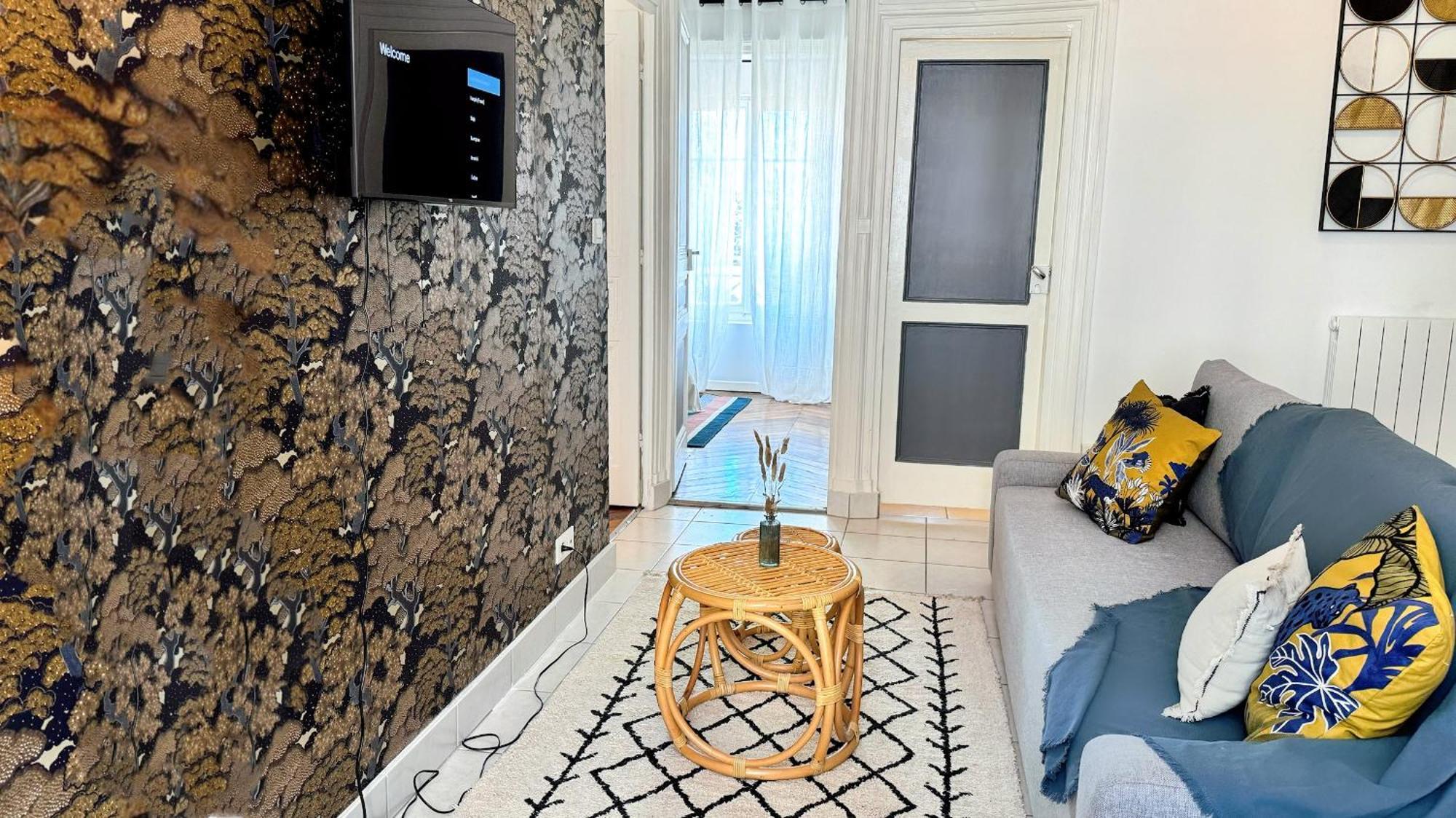 Suite Flamenco Oullins Zewnętrze zdjęcie